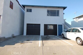 Building Photo - 152 Avenida Serra