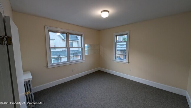 Foto del edificio - 914 W Lackawanna Ave
