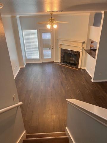Building Photo - 4925 Las Lomas Dr