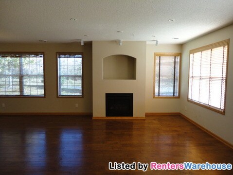 Building Photo - 6810 Merrimac Ln N