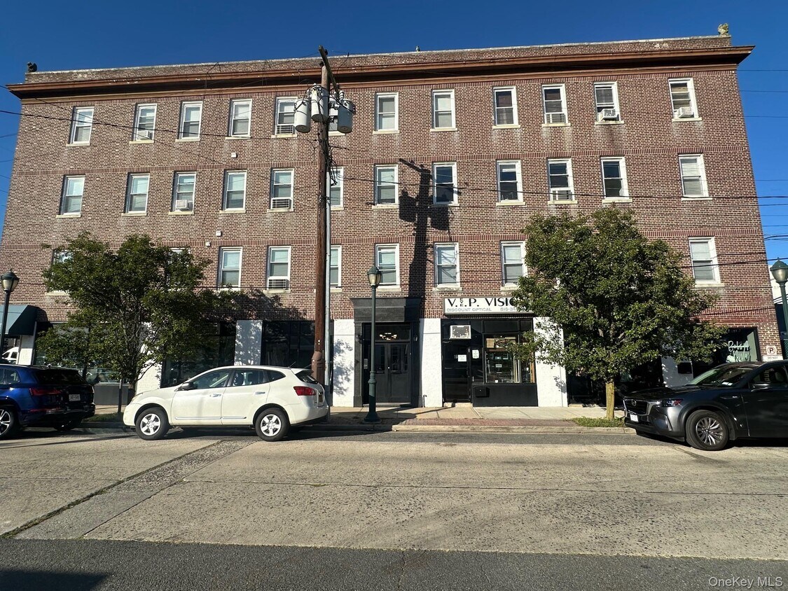 Primary Photo - 16 New St