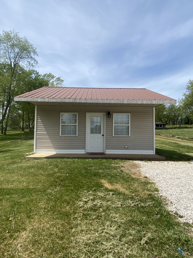 Building Photo - 7237 New Glendale Rd