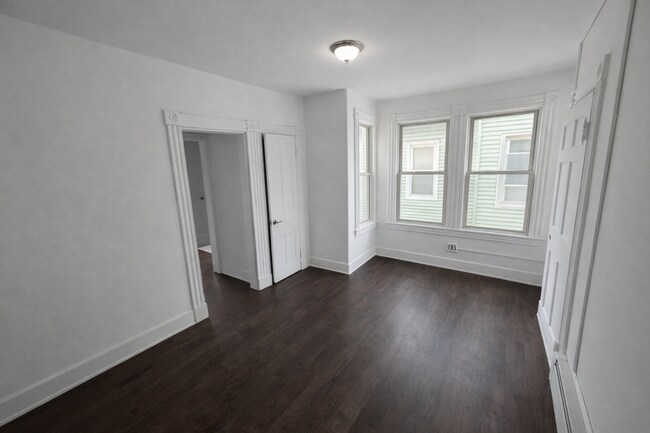 Foto del edificio - 108 S Main St