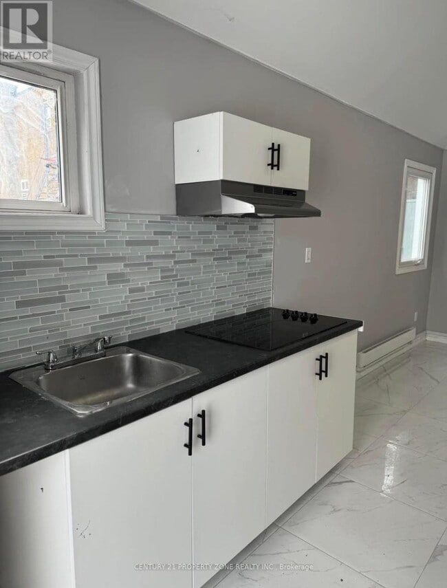 Building Photo - 477 Melvin Ave