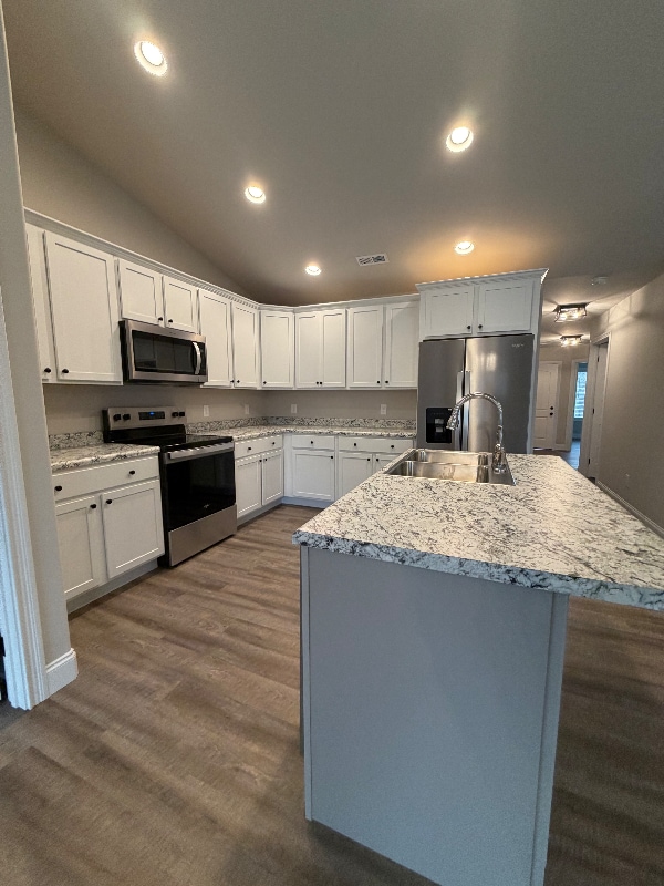 Building Photo - 2615 Parkers Mdw Ln