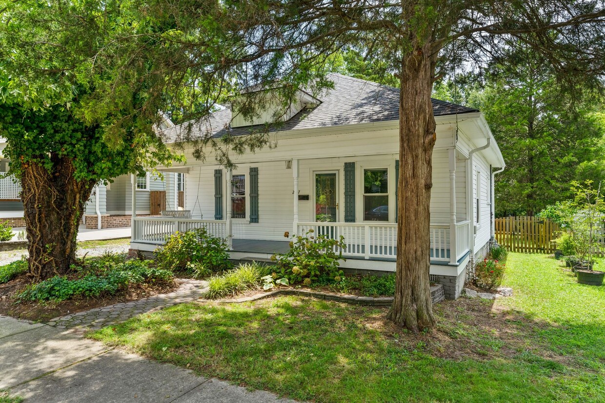 Primary Photo - Totally Updated 3 Bed 1 Bath in Old West D...