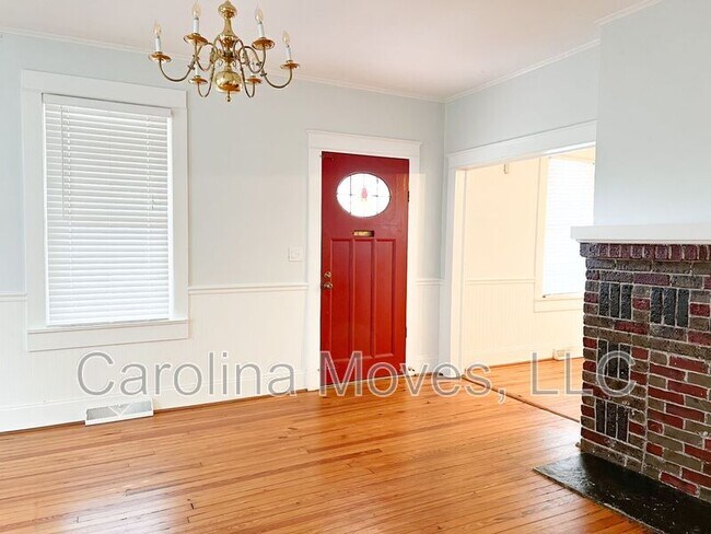 Photo - 109 Briarcliff Dr House