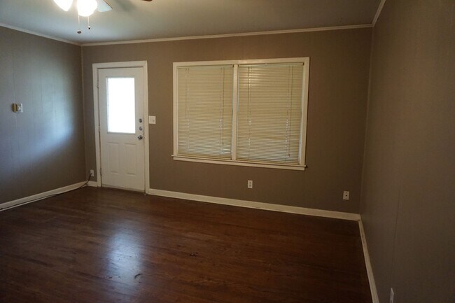 Building Photo - 3114 37th  3/1