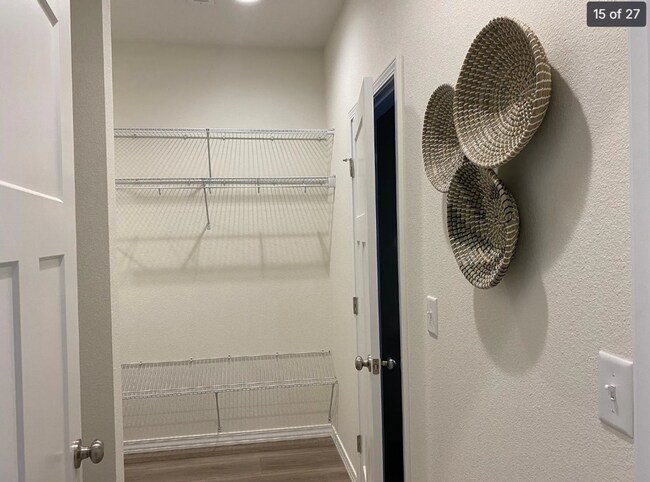 Foto del edificio - NEW LUXURY 2 BED 2 BATH 1 CAR GARAGE DUPLEX