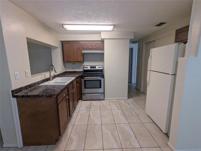 Foto del edificio - 3611 Windham Dr