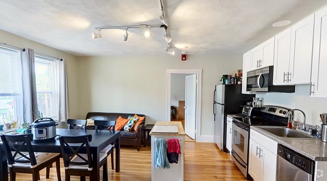 Building Photo - 408 Highland Ave