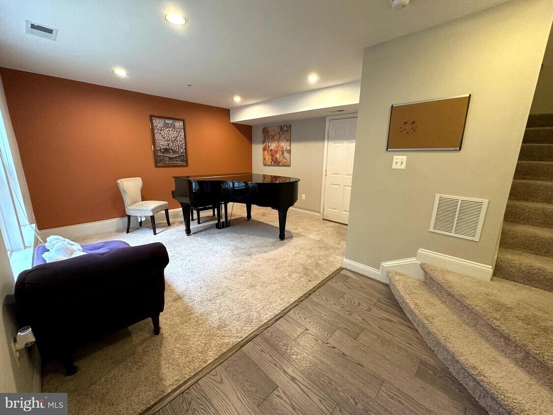 Foto principal - 119 Elmcroft Blvd