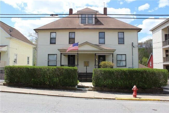 Building Photo - 318 3rd Ave