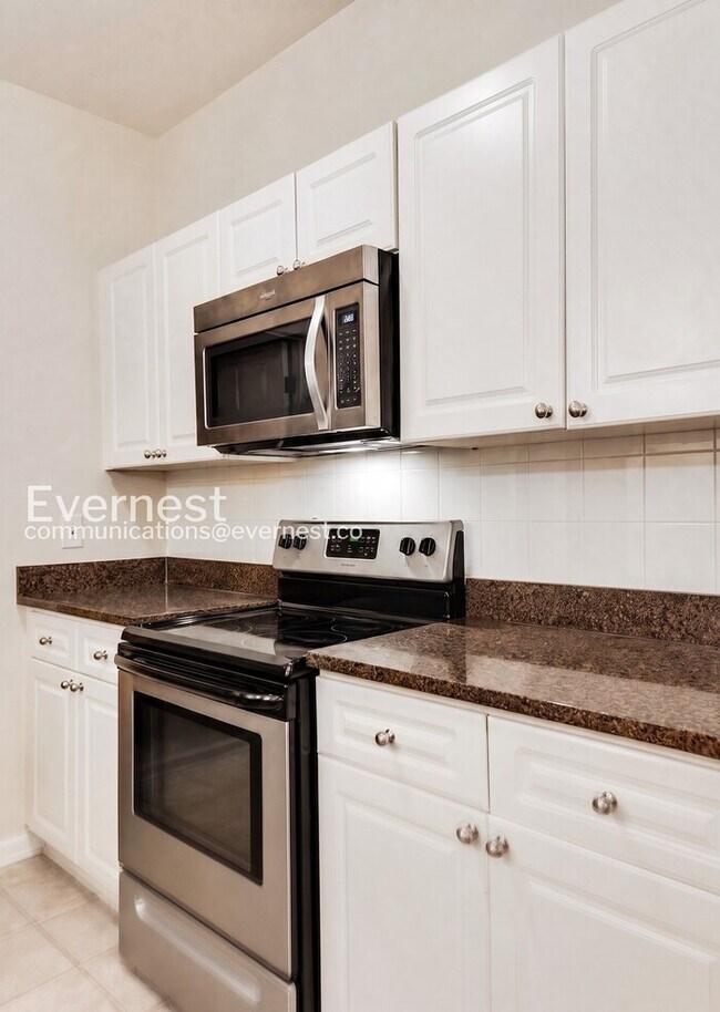 Foto del edificio - 2025 Woodmont Blvd