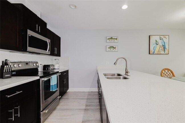 Foto del edificio - 11320 NW 35th Ct