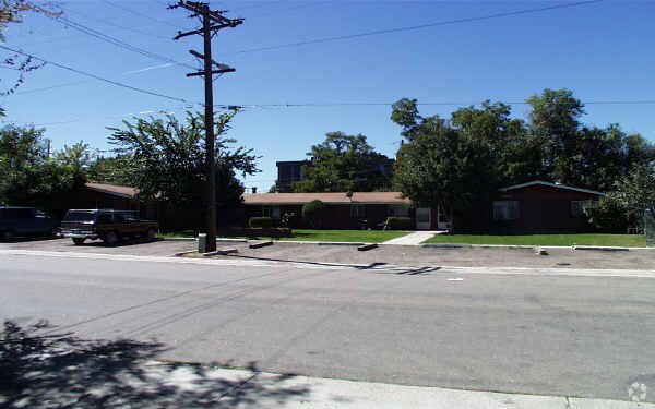 Primary Photo - 3715 Upham St