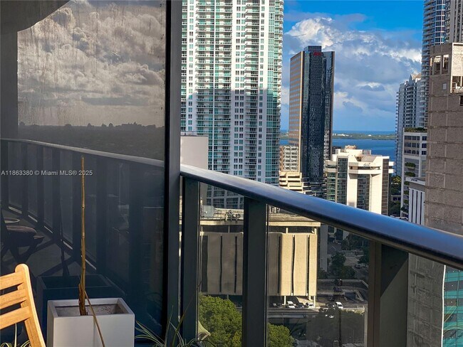 Foto del edificio - 55 SW 9th St