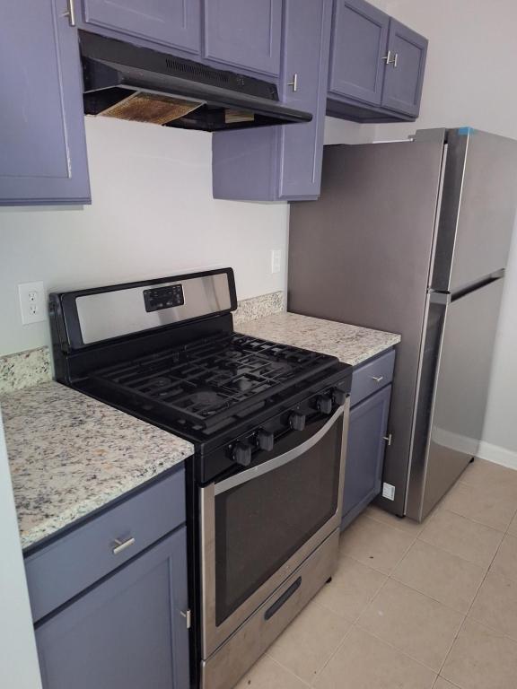 Foto del edificio - 3918 S Creek Ct