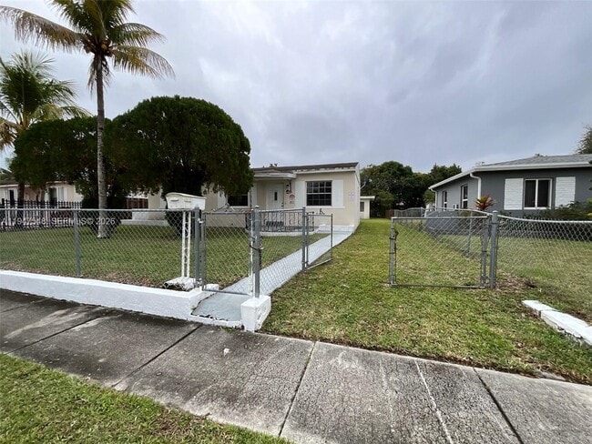 Building Photo - 1240 NE 143rd St