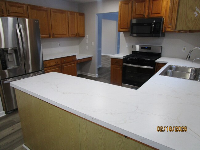 Foto del edificio - 465 Pfister Rd