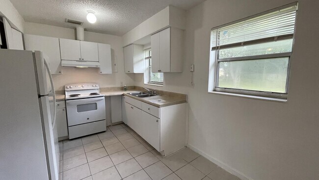 Foto del edificio - 1127 NW 17th Ave