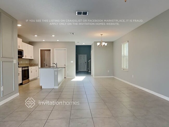 Building Photo - 11908 Miracle Mile Dr