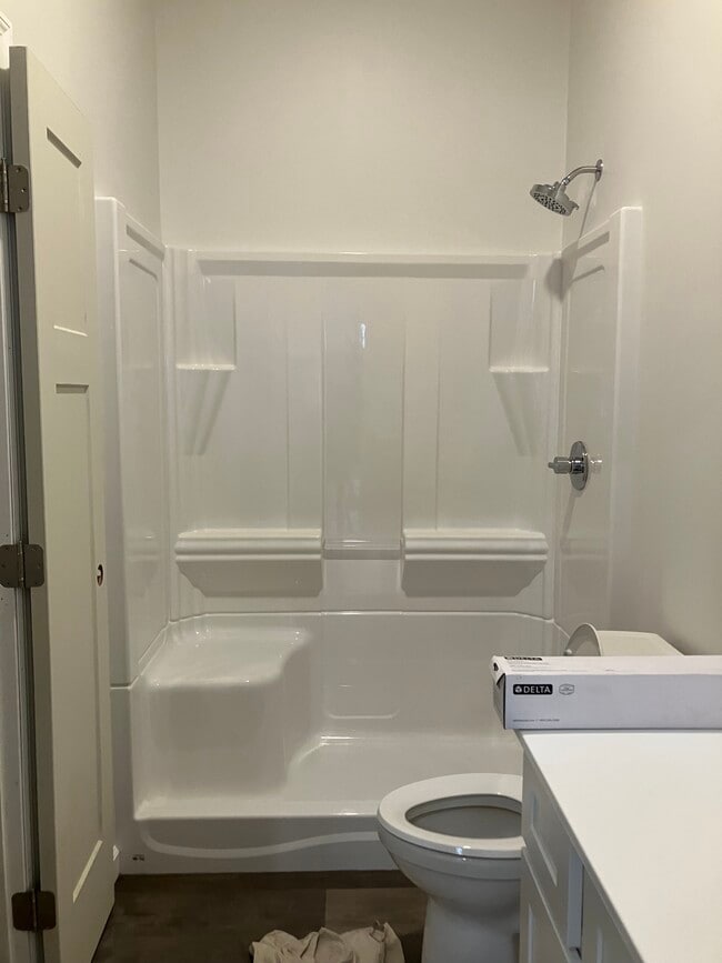 Building Photo - 7 Hammond Ln