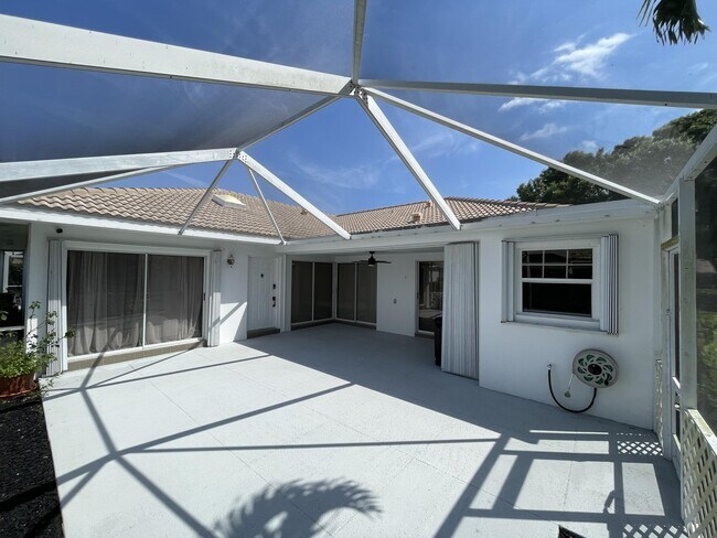 Building Photo - 6301 Geminata Oak Ct