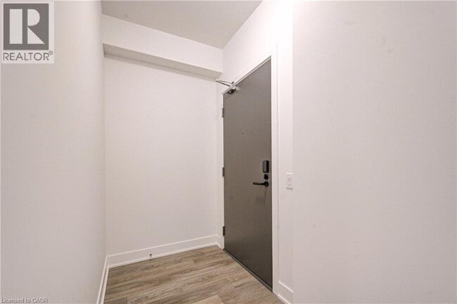 Building Photo - 2088 James St