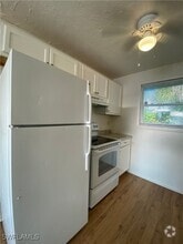 Building Photo - 3215 Jeffcott St