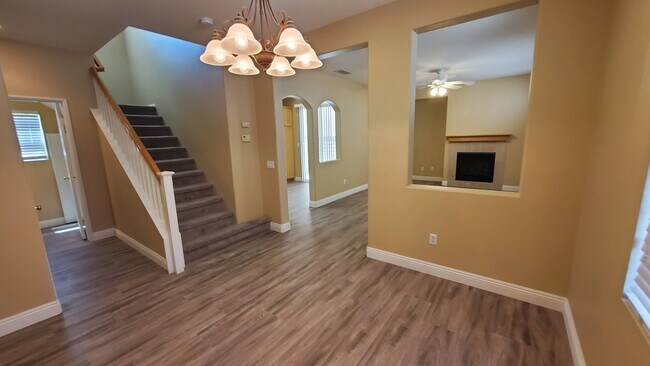 Foto del edificio - 24747 Montevista Cir