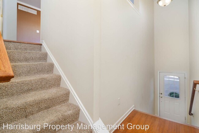 Building Photo - 3 br, 2.5 bath House - 164 Old Schoolhouse...