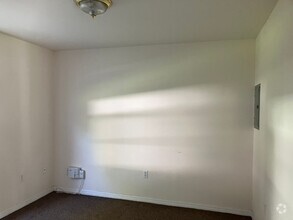 Building Photo - 38645 Rose Ln