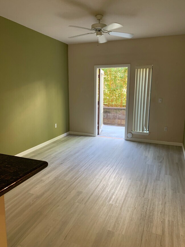 Foto del edificio - 1060 S 3rd St