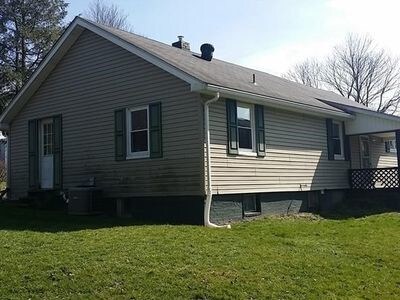 Building Photo - 1103 Armstrong Ave