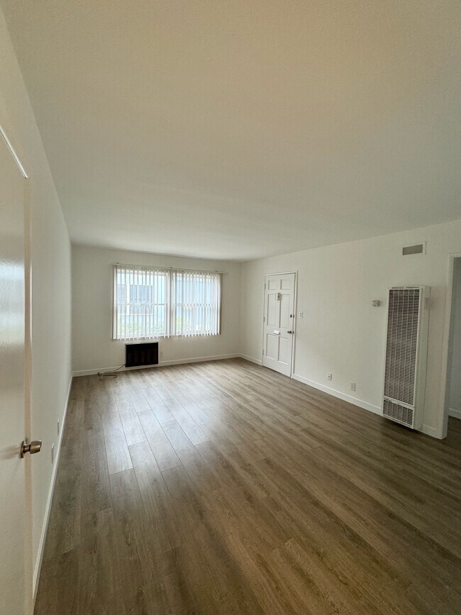 Living Room - 4935 Whitsett Ave