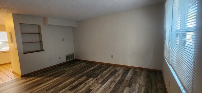 Foto del edificio - 130 W 9th Ave