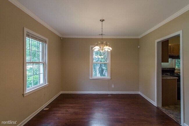 Foto del edificio - 1802 S Gordon St SW