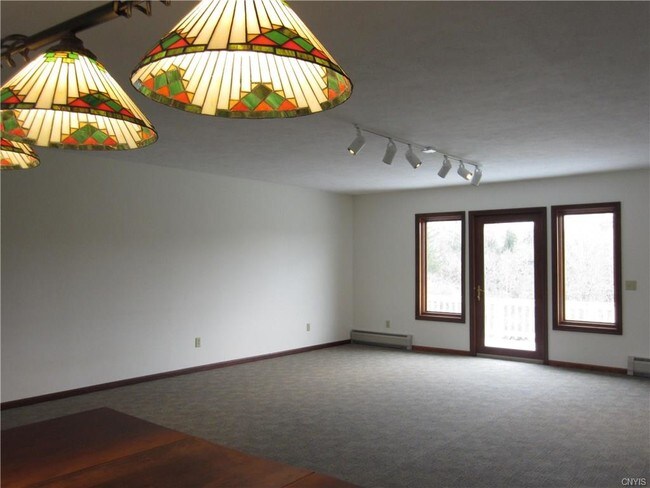 Building Photo - 3780 Rippleton Rd