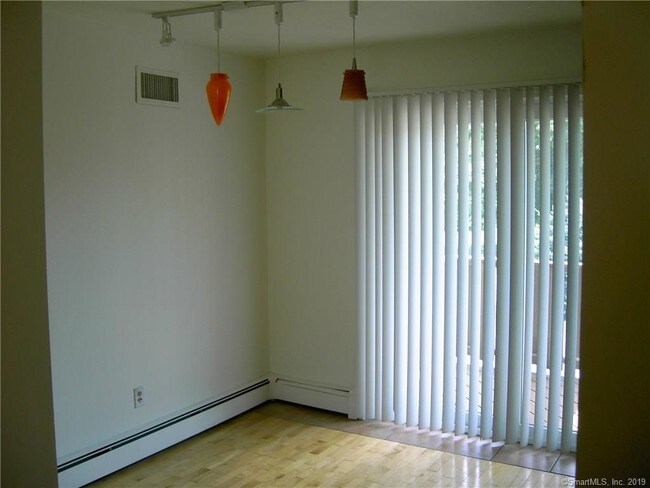 Building Photo - 56 Willieb St
