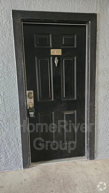 Building Photo - 3700 Castle Pines Ln