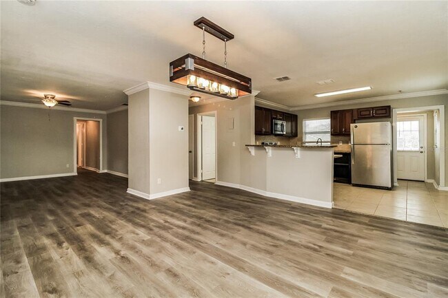 Foto del edificio - 701 Palm Springs Dr