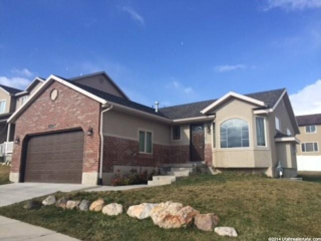 Foto principal - Great Family Home in Excellent West Jordan...