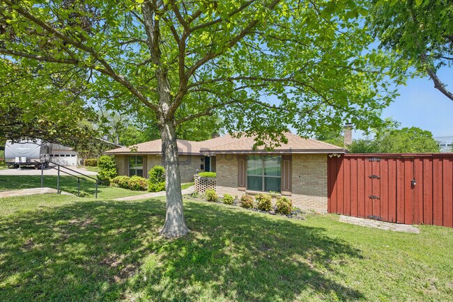 Foto del edificio - 7338 Walling Ln