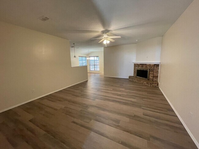 Foto del edificio - 1605 Kirby Ave