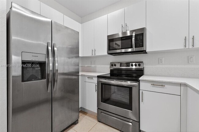 Foto del edificio - 2662 SE 10th St