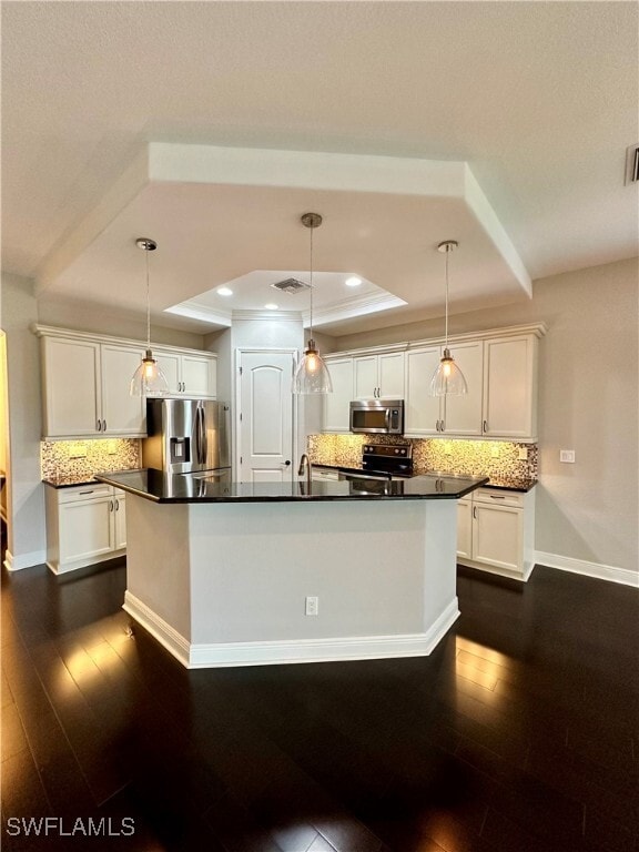 Building Photo - 1581 Serrano Cir