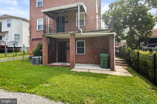 Foto del edificio - 5636 Purdue Ave