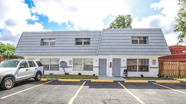 Photo - 2010-2018-2018 NW 59th Terrace Apartment