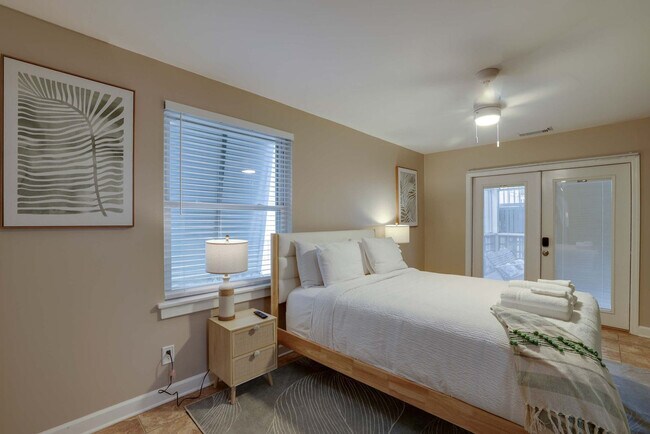Foto del edificio - 1804 Chatham Ave